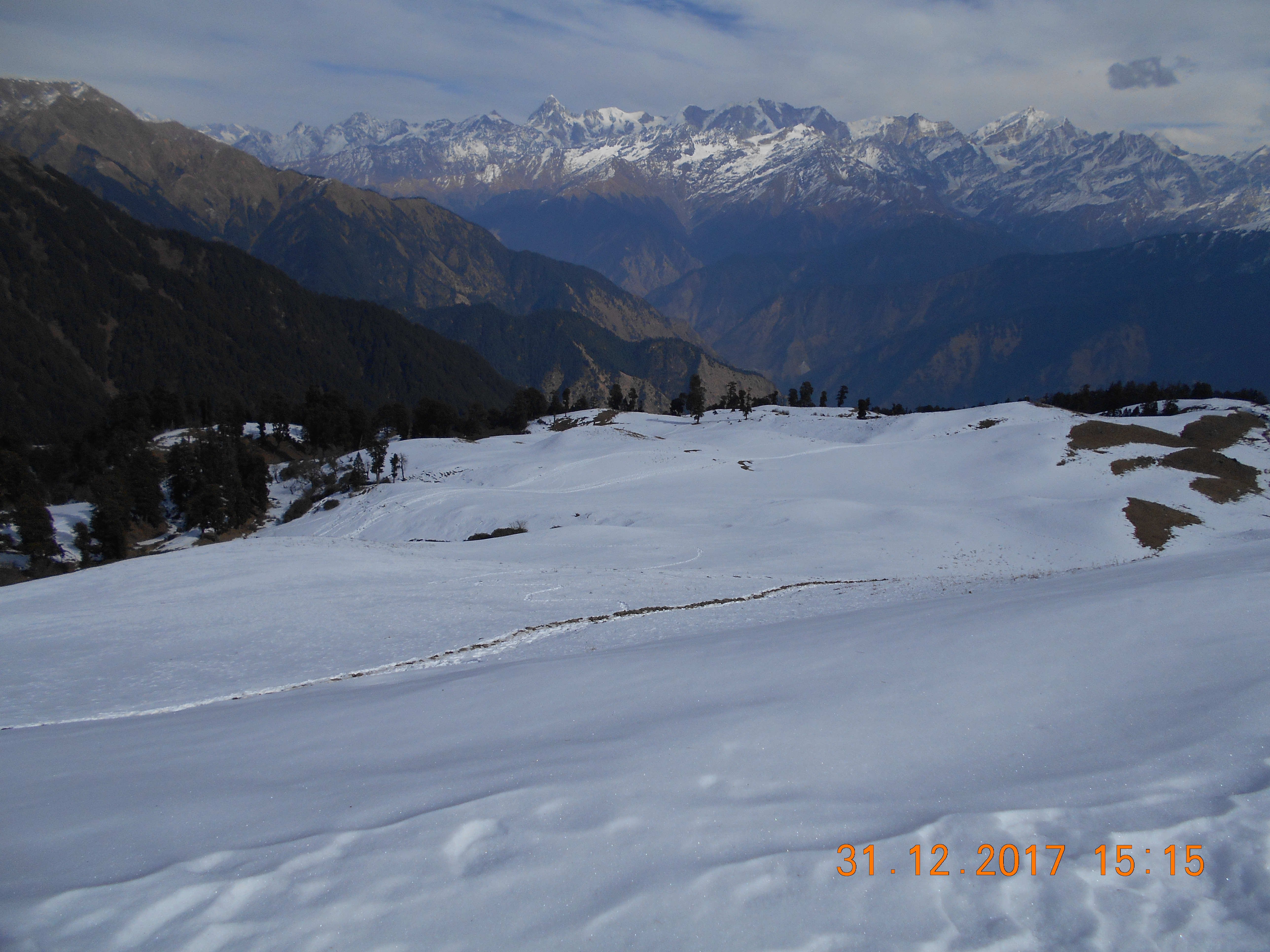 Dayara Bugyal Adventure